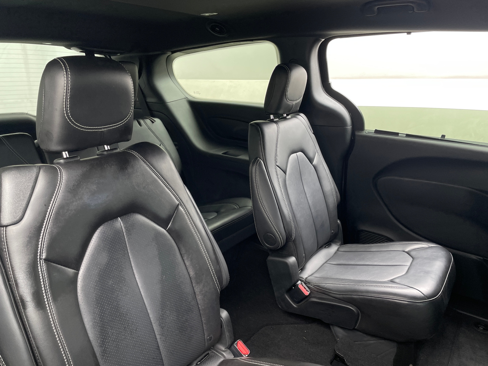 Thumbnail: 2024 Chrysler Pacifica - 5