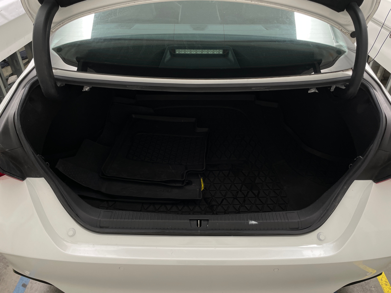 Thumbnail: 2021 Toyota Avalon - 6