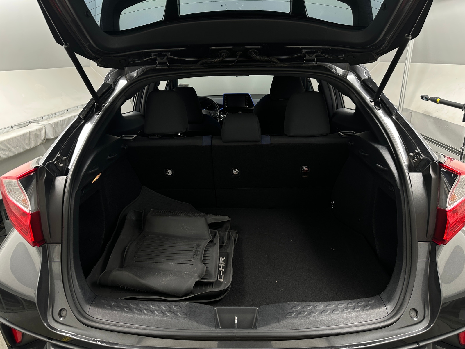 Thumbnail: 2020 Toyota C-HR - 7