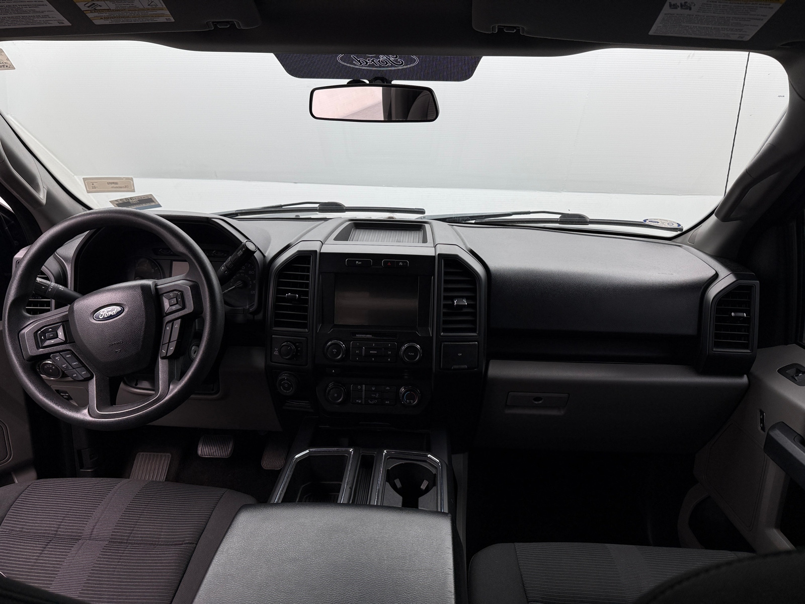 Thumbnail: 2018 Ford Econoline - 3