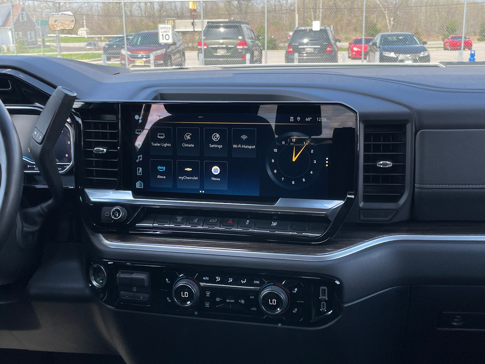 Thumbnail: 2025 Chevrolet Silverado 2500 - 4