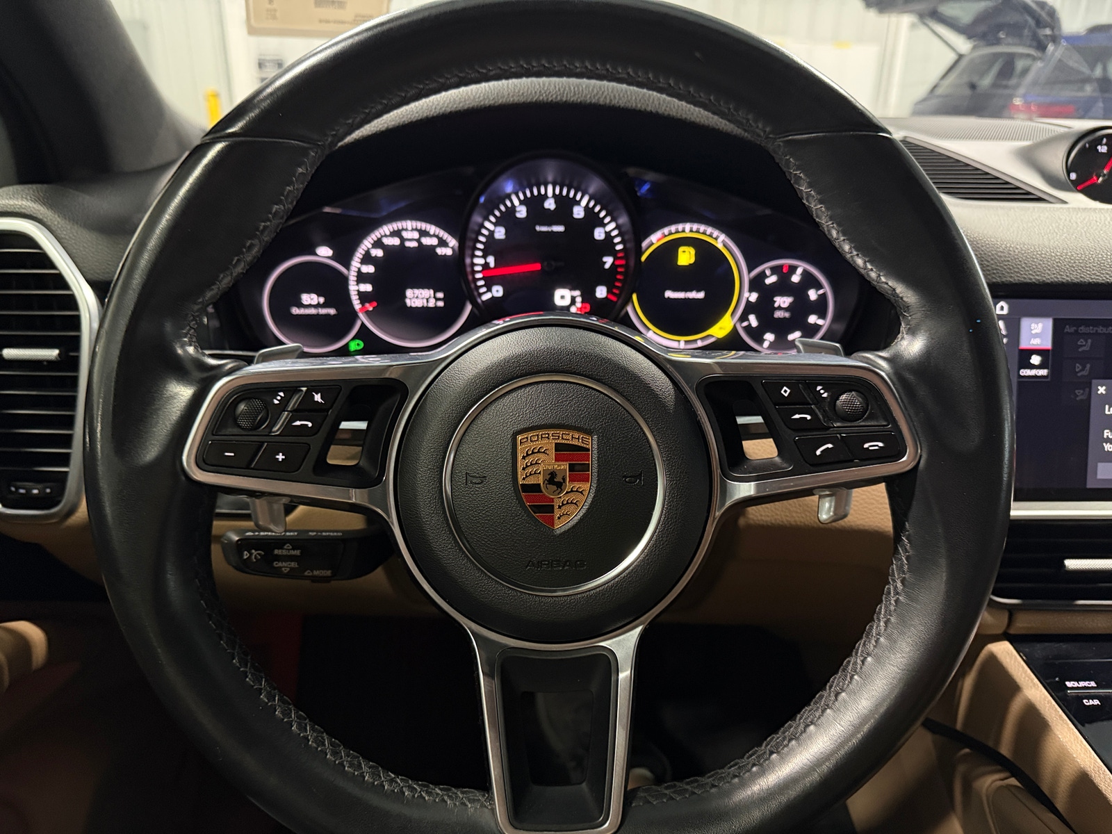 Thumbnail: 2019 Porsche Cayenne - 4
