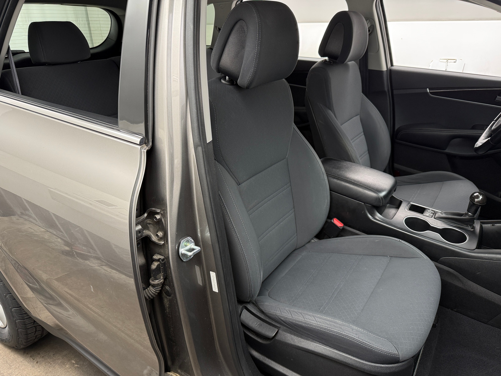 Thumbnail: 2016 Kia Sorento - 2