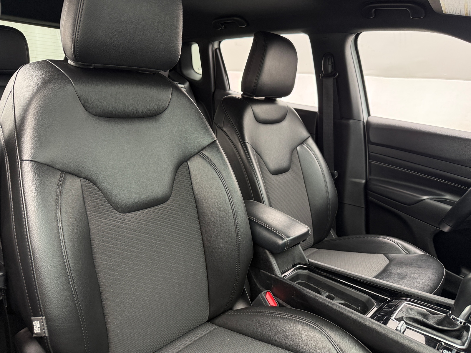 Thumbnail: 2022 Jeep Compass - 2