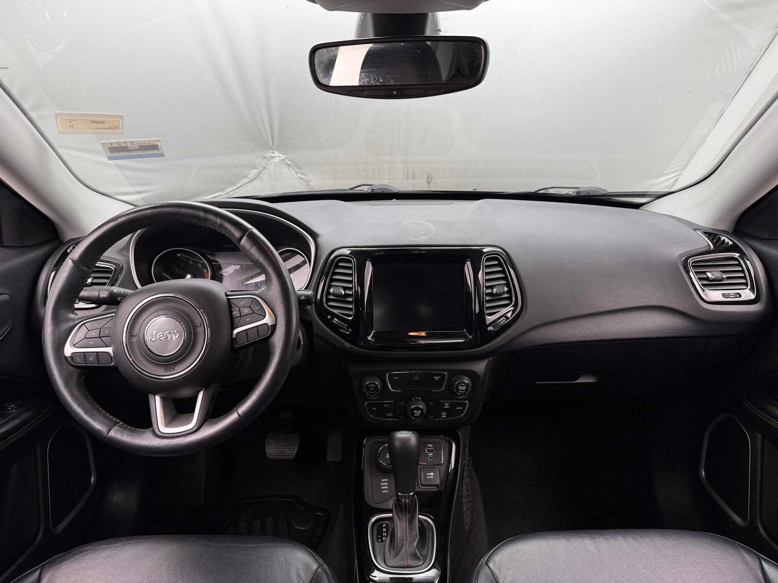 Thumbnail: 2017 Jeep Compass - 3