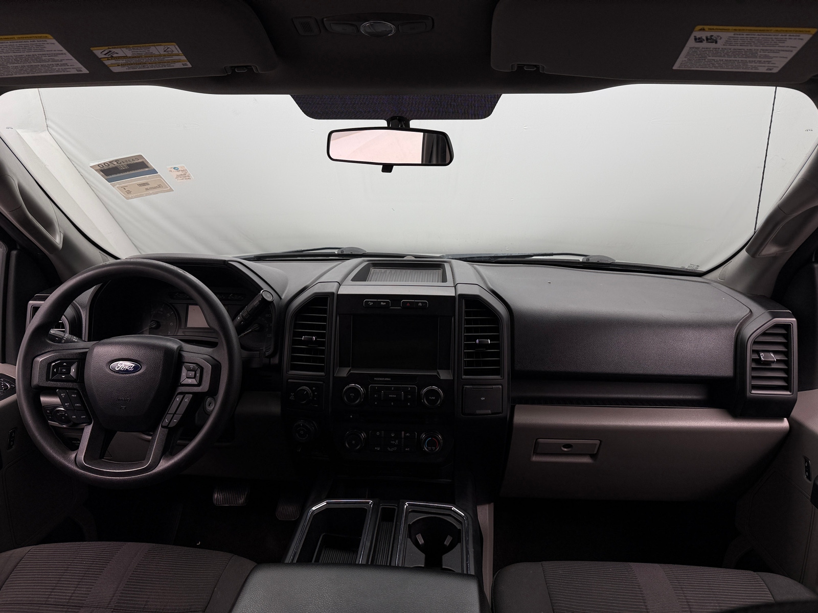 Thumbnail: 2018 Ford Econoline - 3