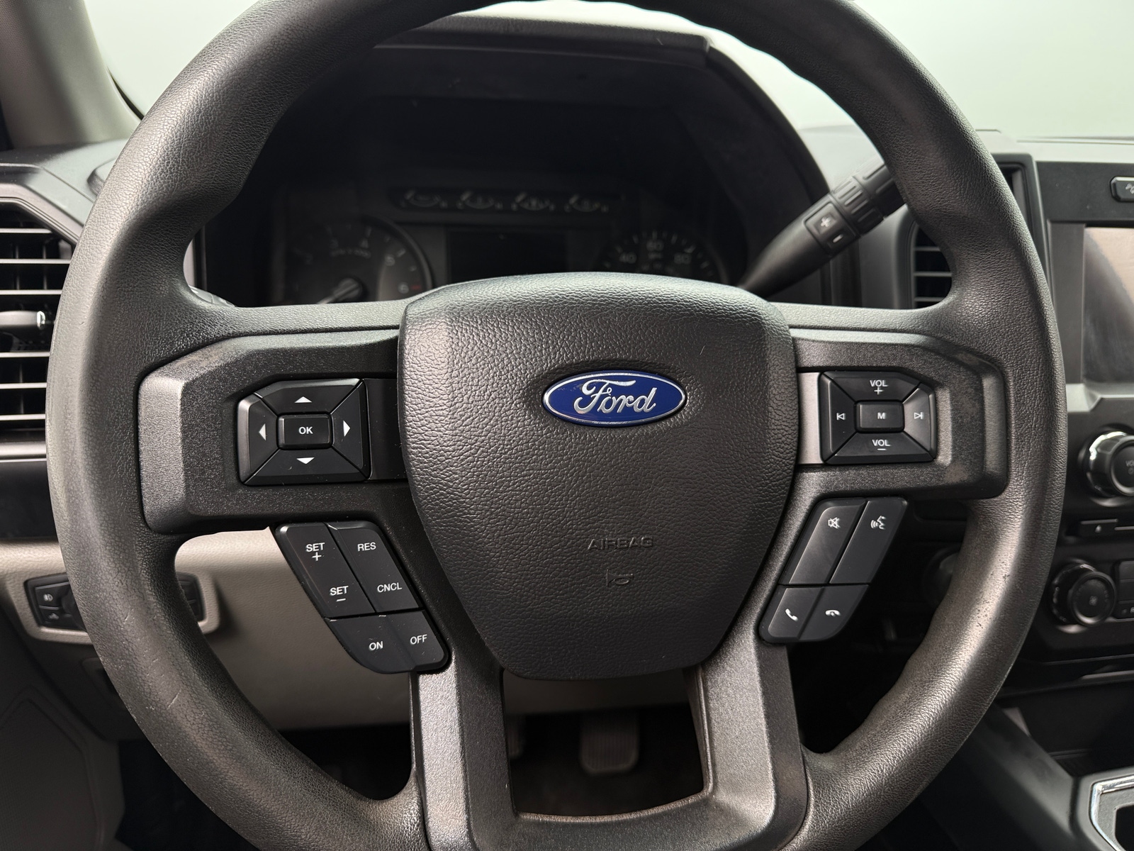 Thumbnail: 2018 Ford Econoline - 5