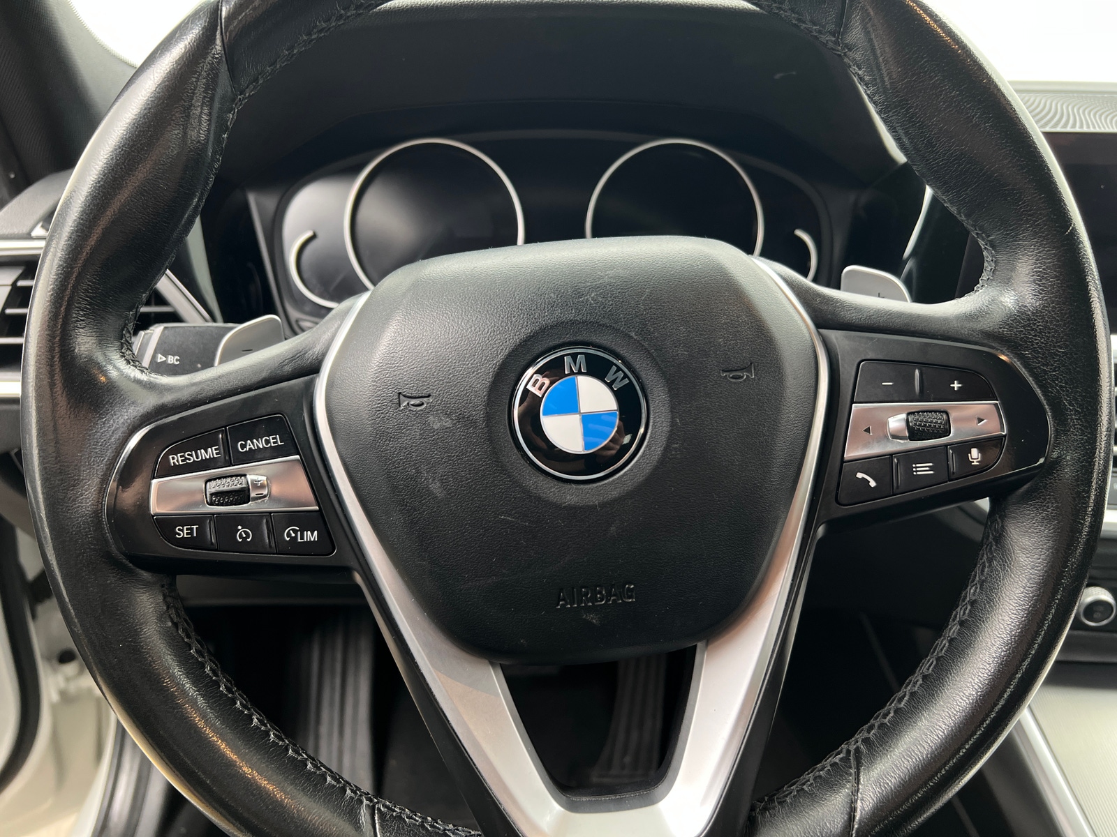 Thumbnail: 2020 BMW 3 Series - 4