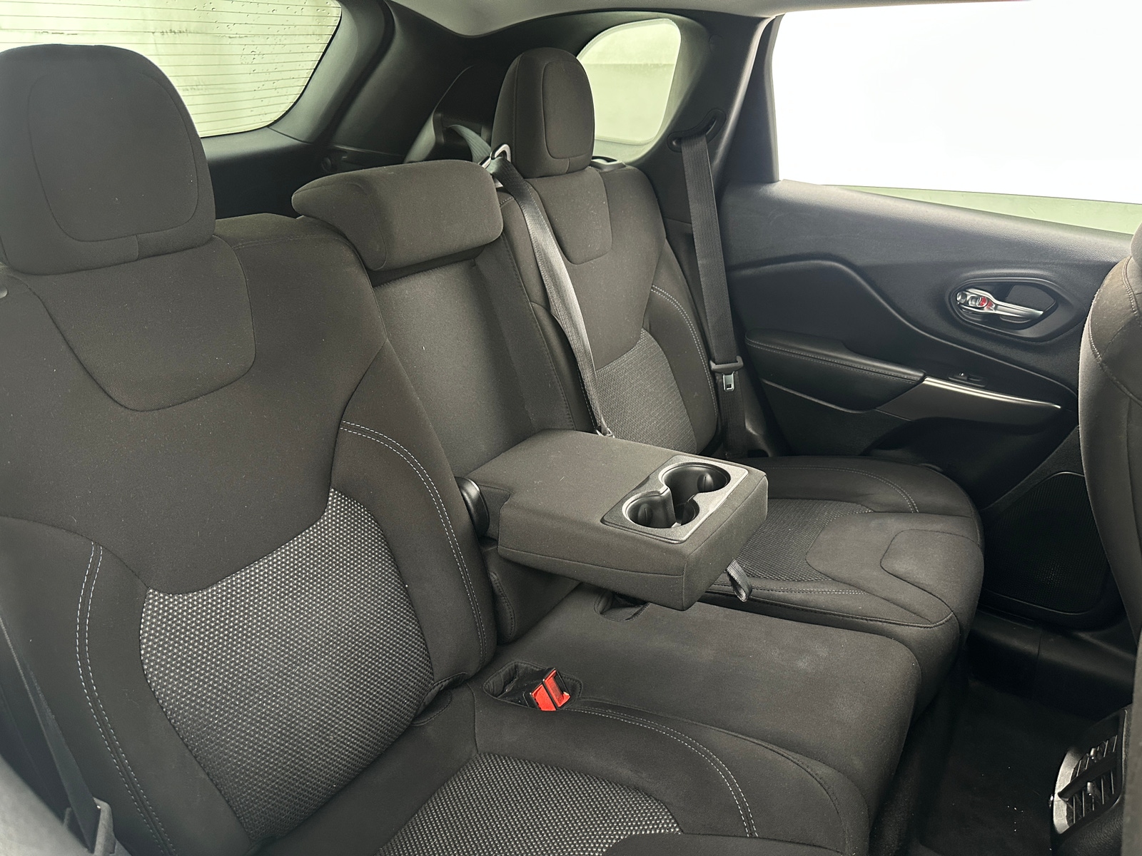 Thumbnail: 2021 Jeep Cherokee - 6