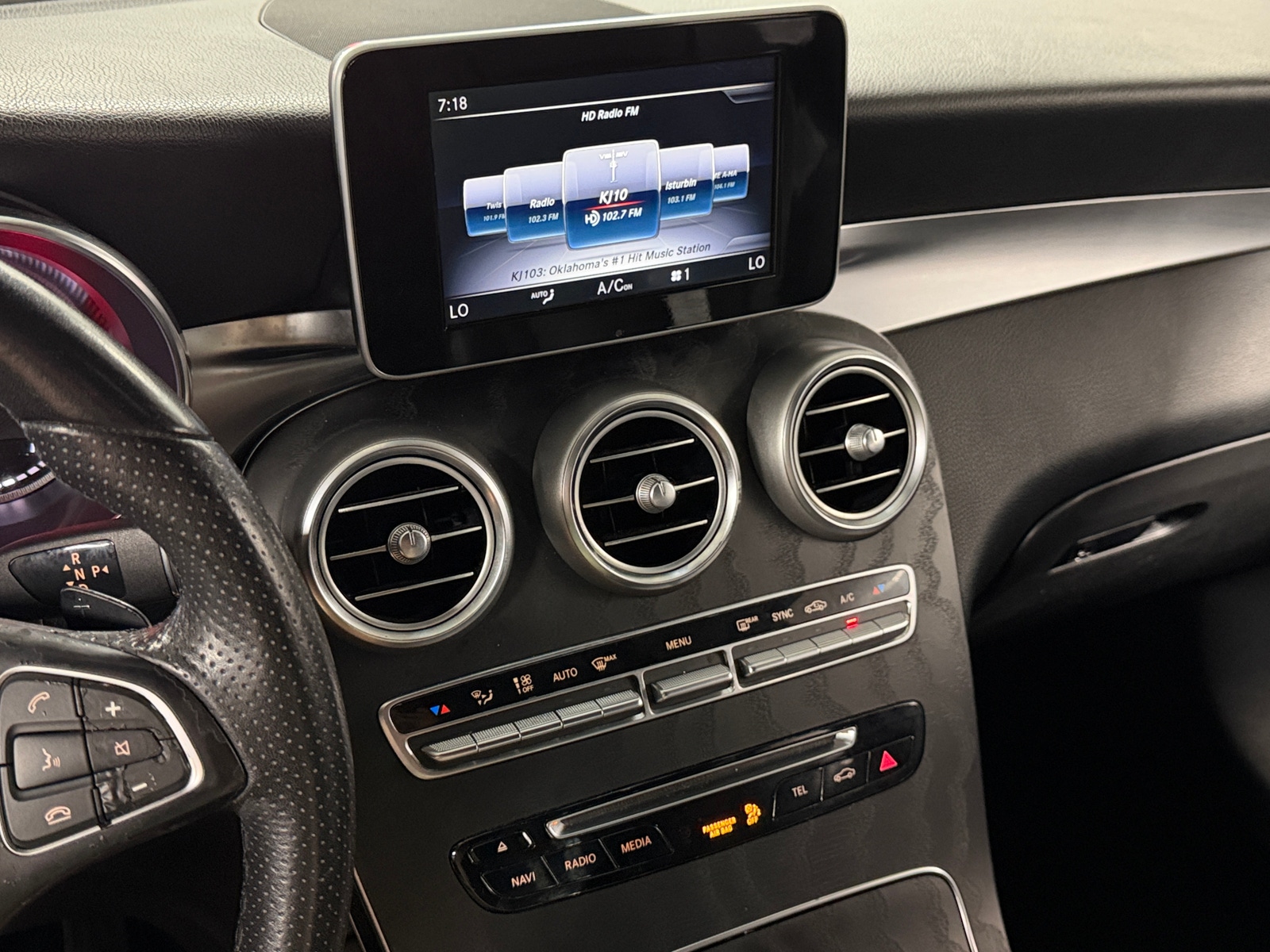 Thumbnail: 2018 Mercedes-Benz GLC - 3