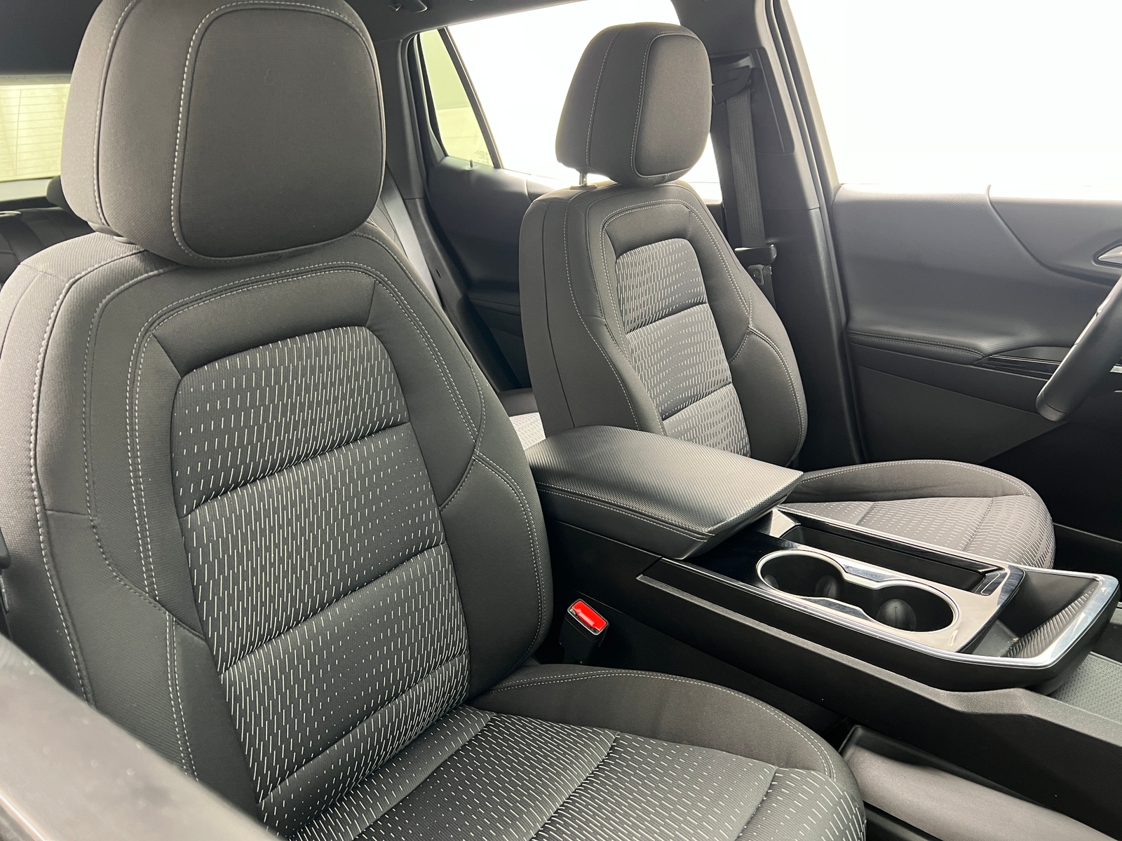 Thumbnail: 2025 Chevrolet Equinox - 2