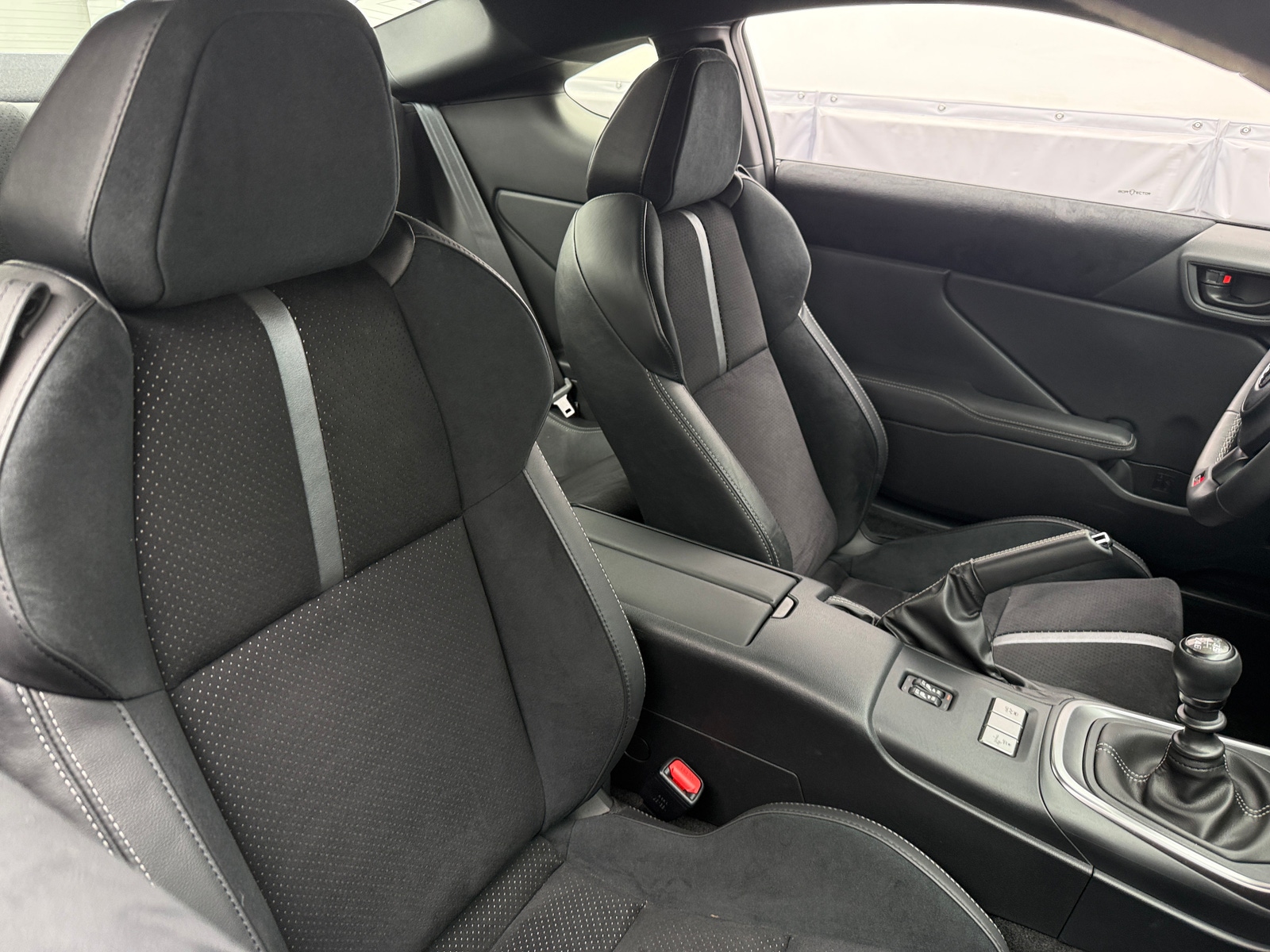 Thumbnail: 2023 Toyota GR86 - 2