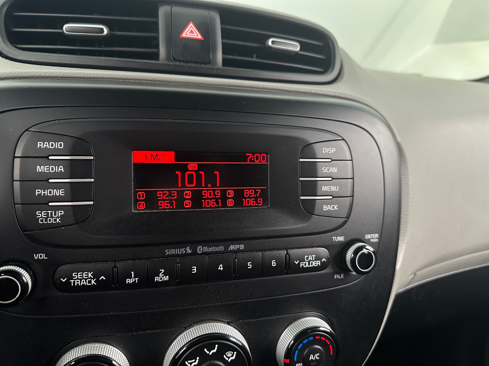 Thumbnail: 2015 Kia Soul - 4