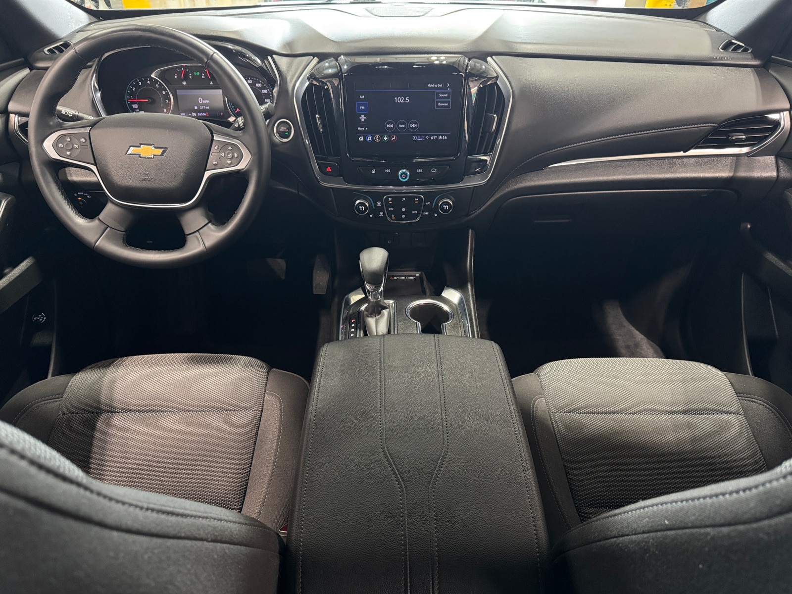 Thumbnail: 2023 Chevrolet Traverse - 3