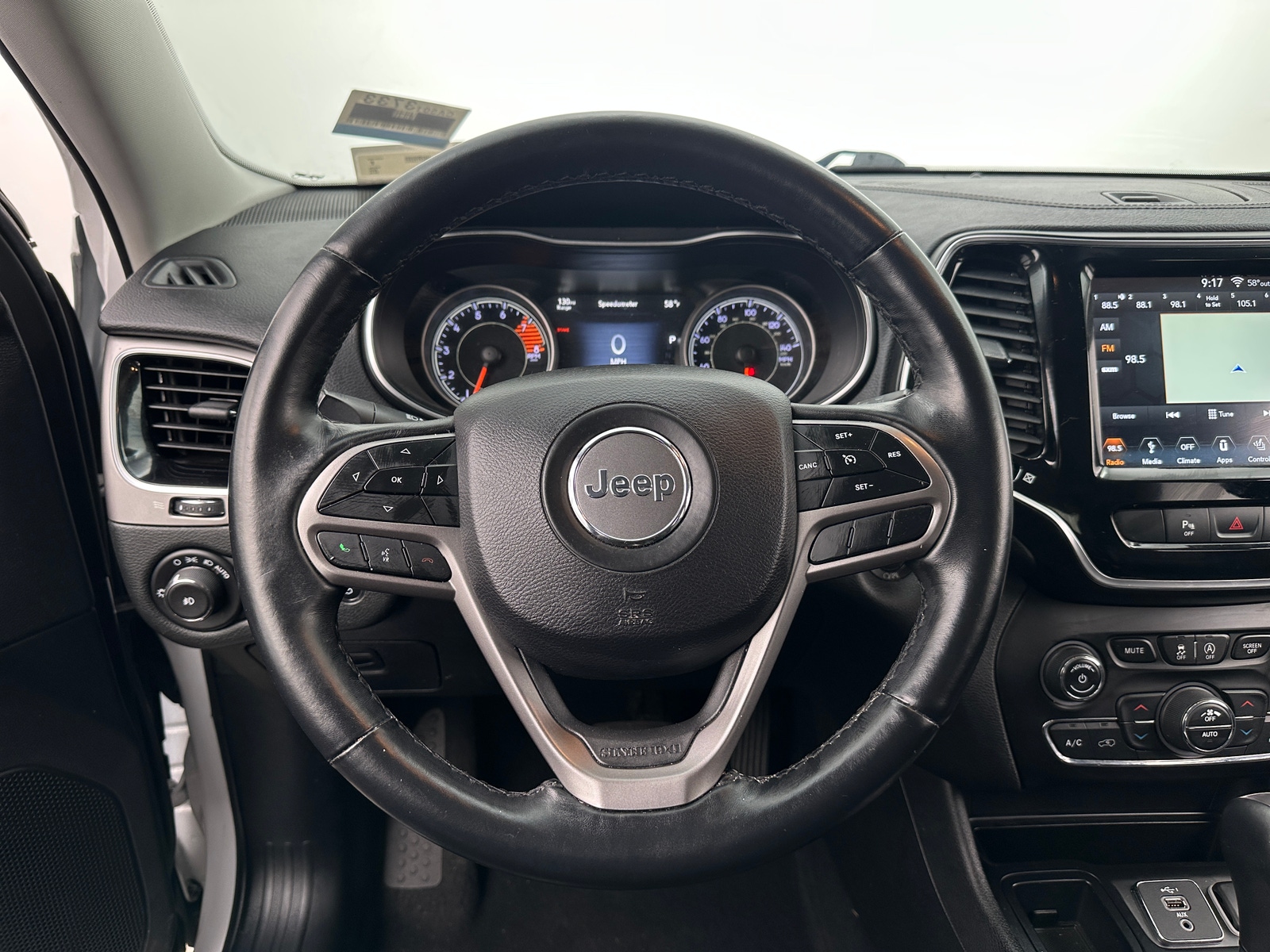 Thumbnail: 2019 Jeep Cherokee - 4