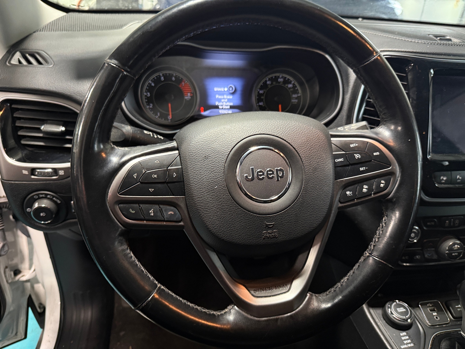 Thumbnail: 2021 Jeep Cherokee - 4