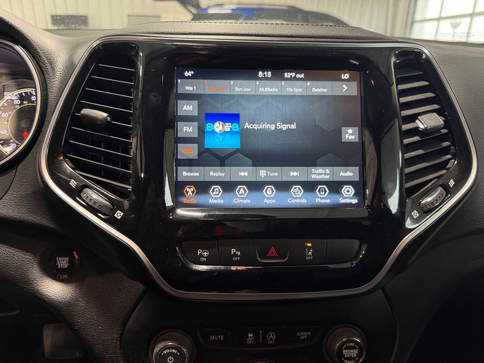 Thumbnail: 2021 Jeep Cherokee - 3