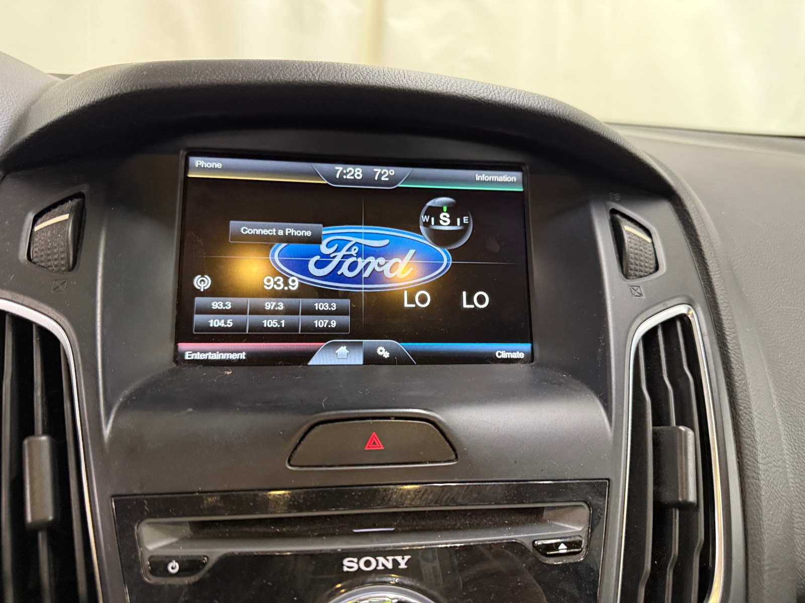 Thumbnail: 2015 Ford Focus - 3
