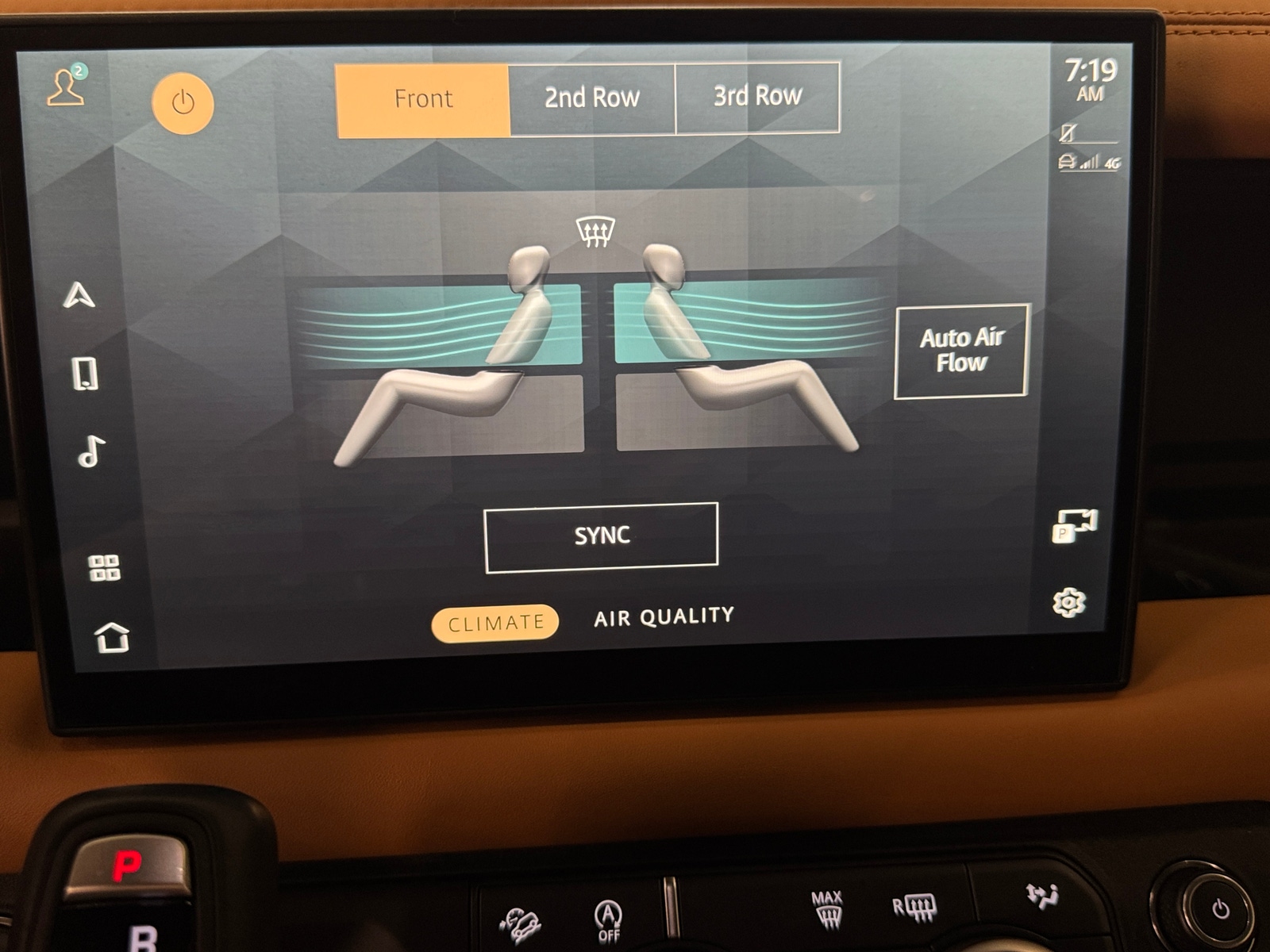 Thumbnail: 2024 Land Rover Defender - 3