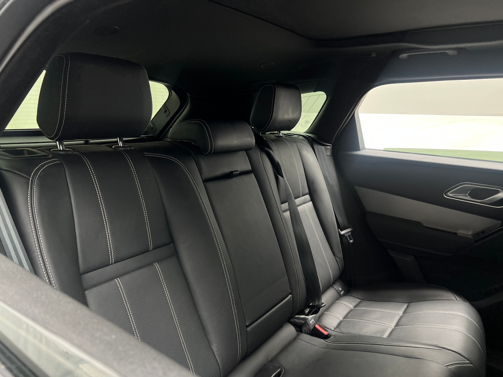 Thumbnail: 2022 Land Rover Range Rover Velar - 5