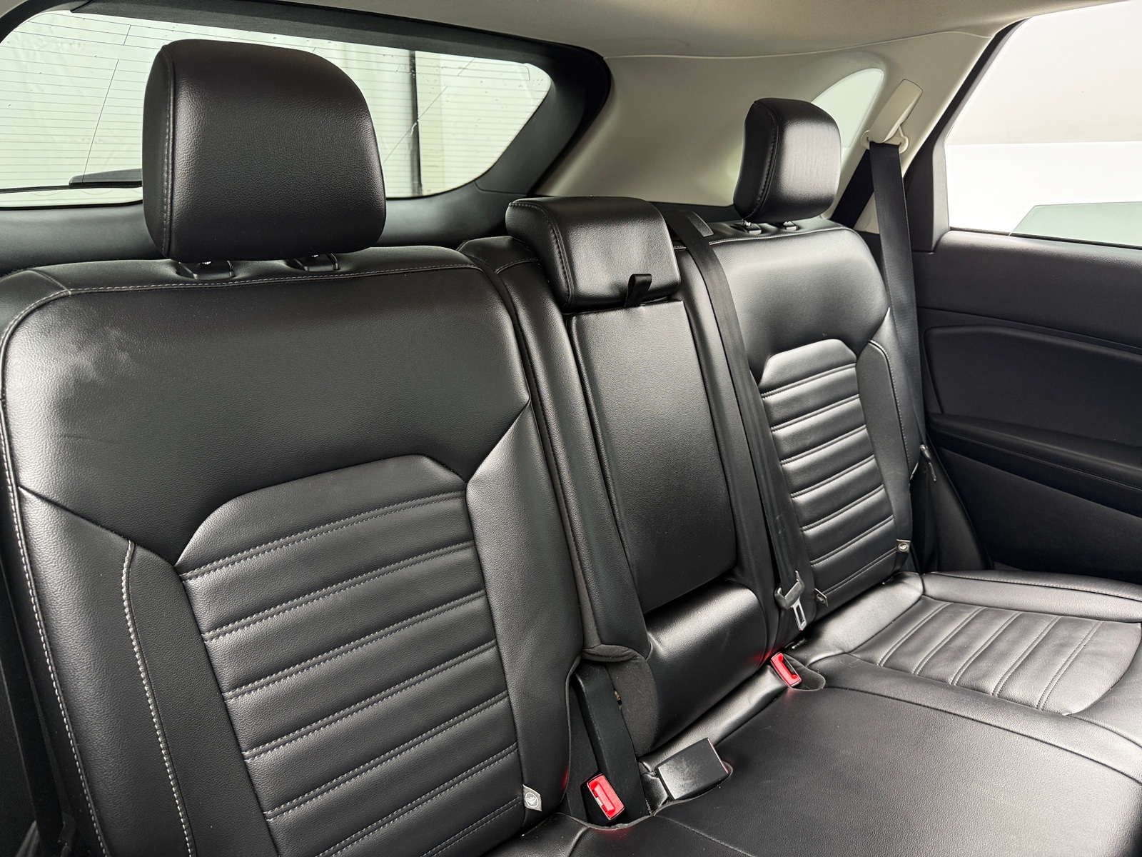 Thumbnail: 2020 Ford Edge - 5