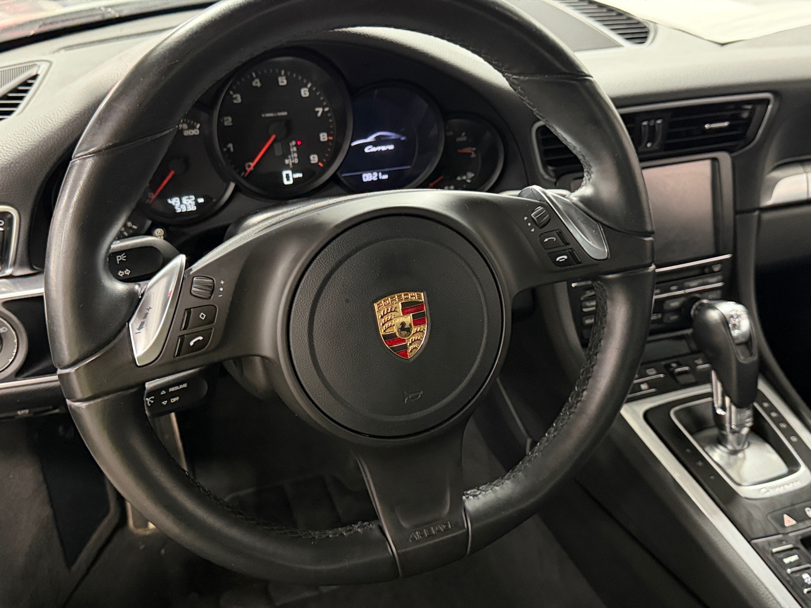 Thumbnail: 2014 Porsche 911 - 3