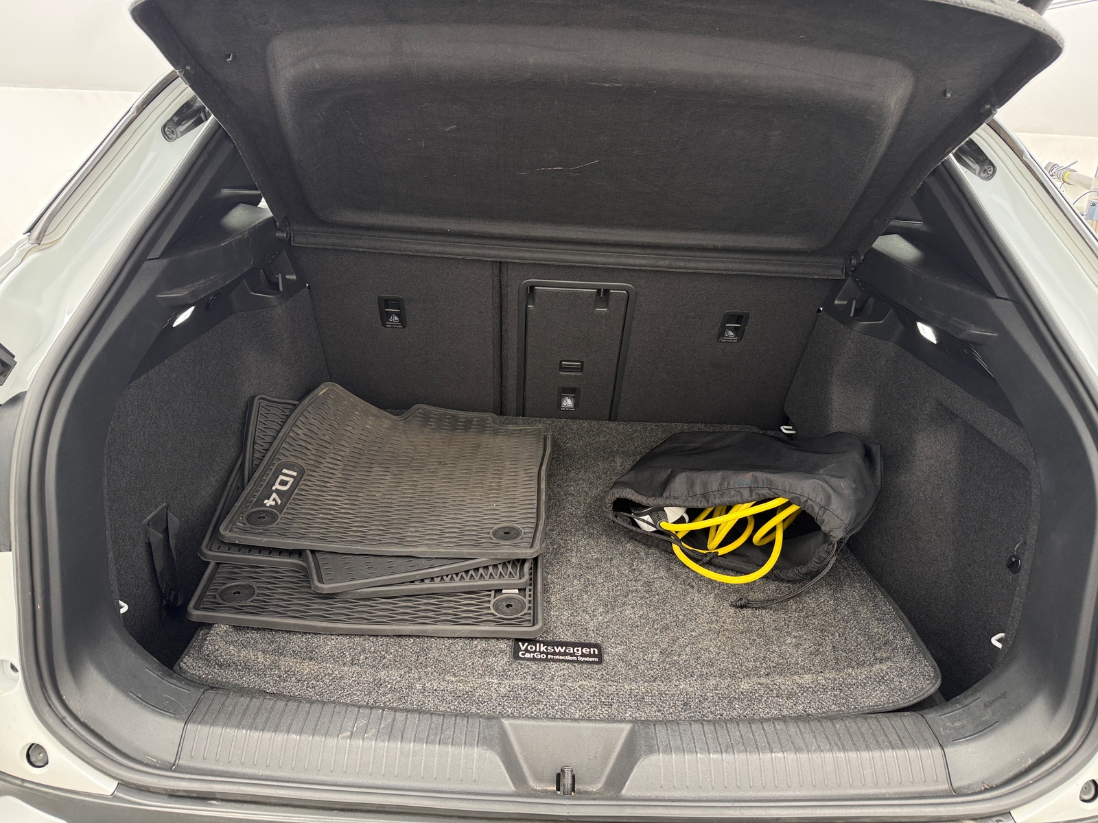 Thumbnail: 2021 Volkswagen ID.4 - 6