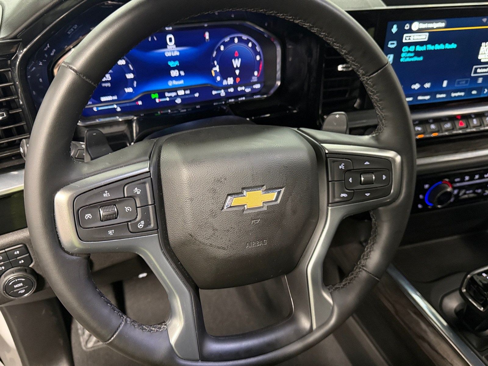 Thumbnail: 2024 Chevrolet Silverado 1500 - 4