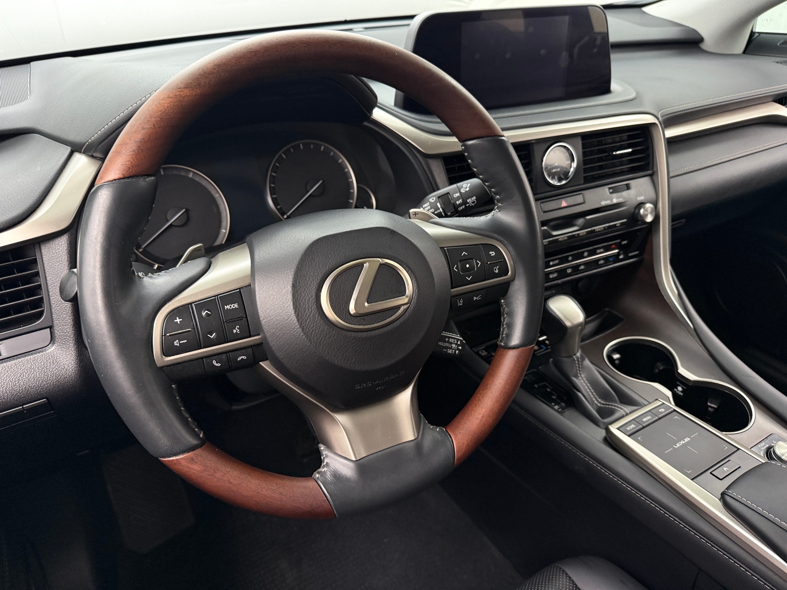 Thumbnail: 2022 Lexus RX - 4