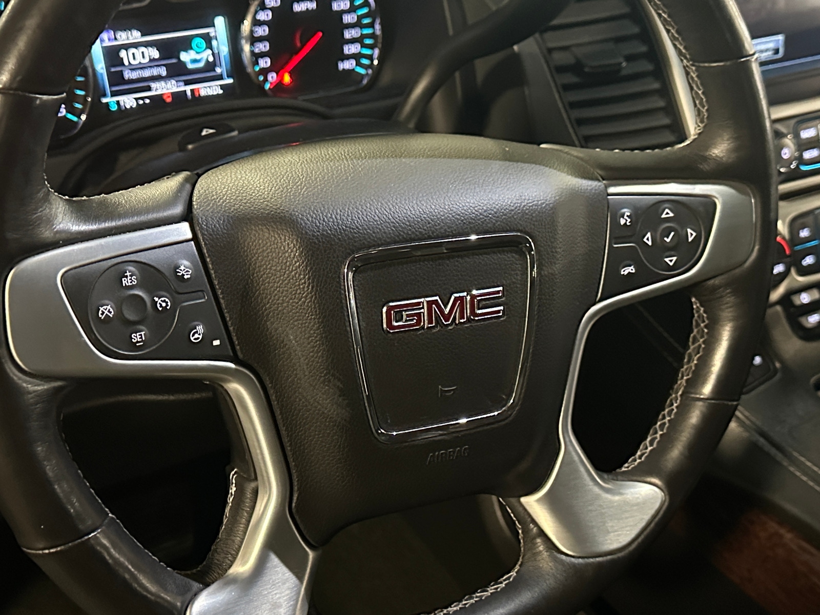 Thumbnail: 2017 GMC Yukon - 4