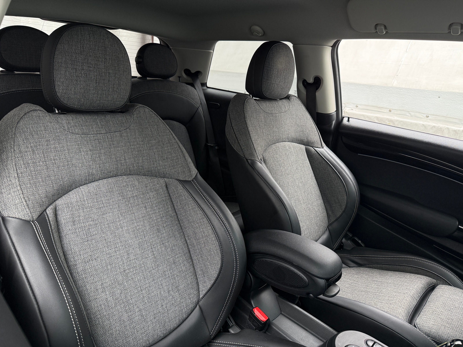 Thumbnail: 2023 MINI Cooper Hardtop - 2