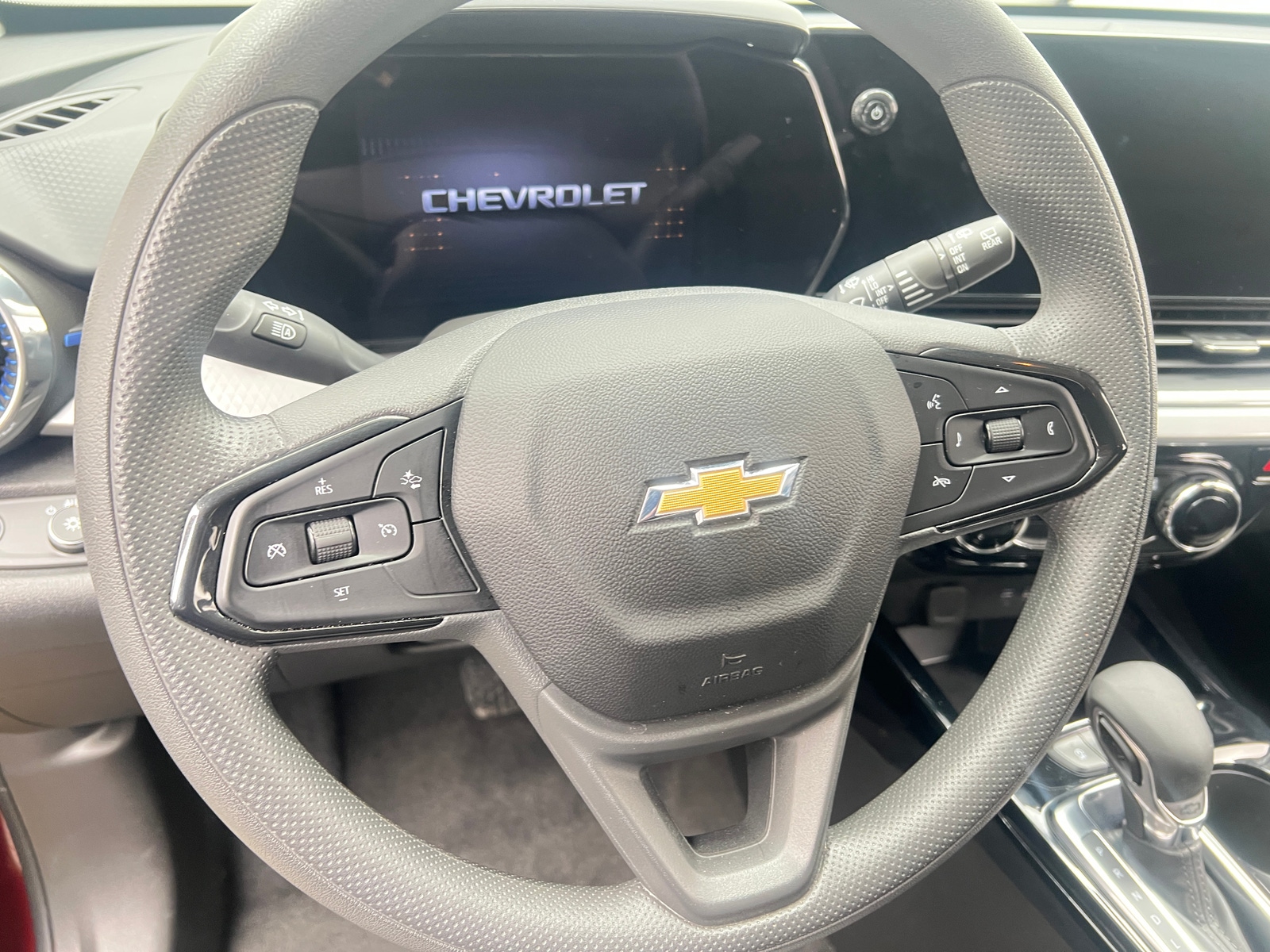 Thumbnail: 2025 Chevrolet Trax - 5