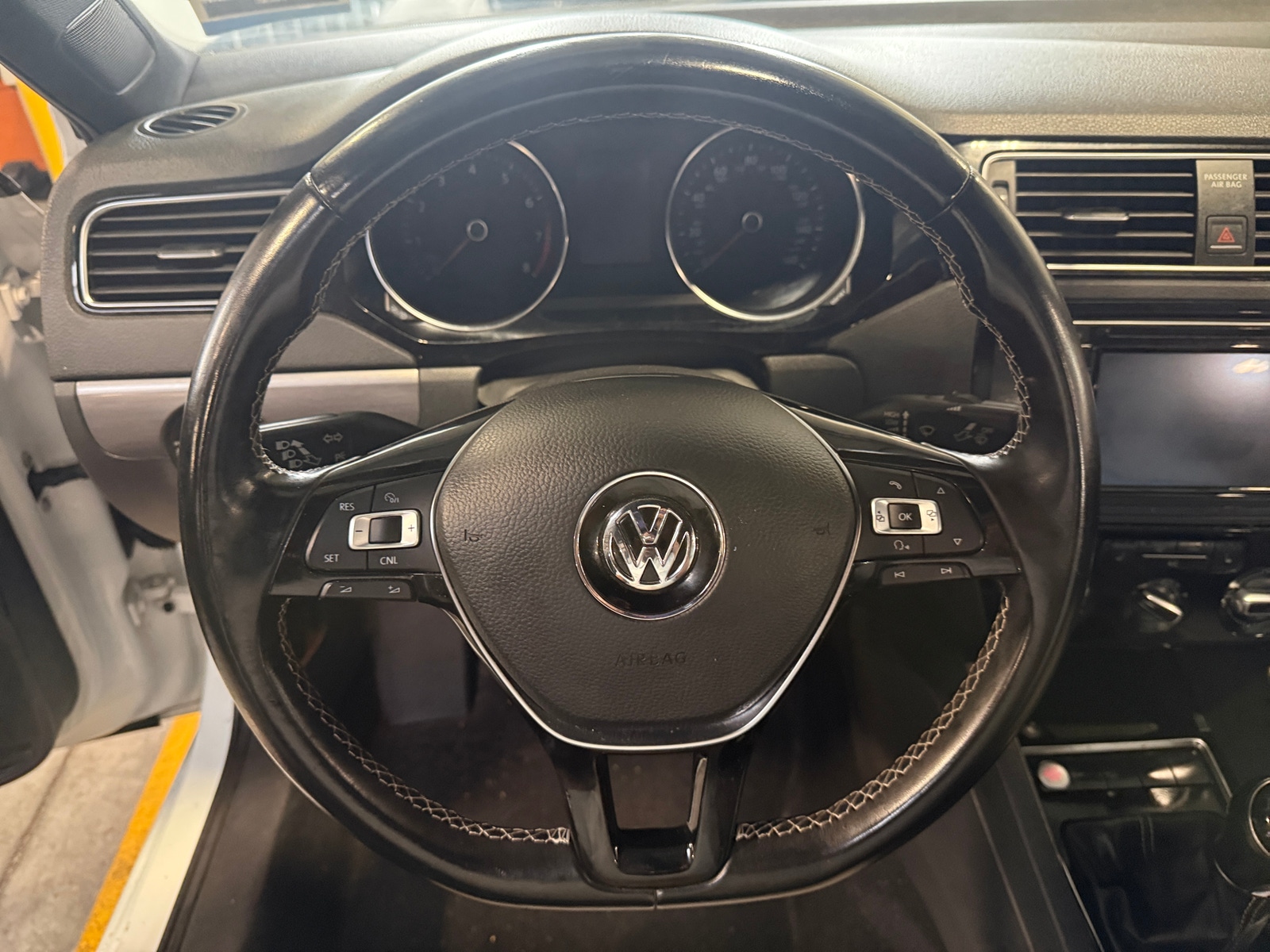 Thumbnail: 2016 Volkswagen Jetta - 5