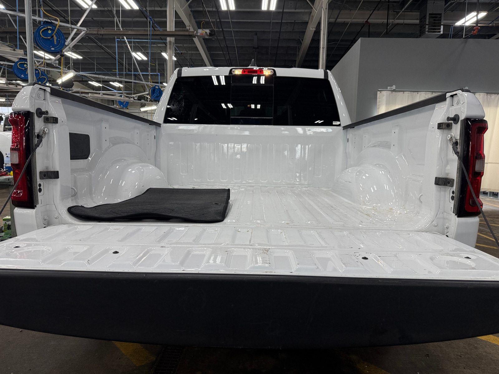 Thumbnail: 2025 RAM 1500 - 7