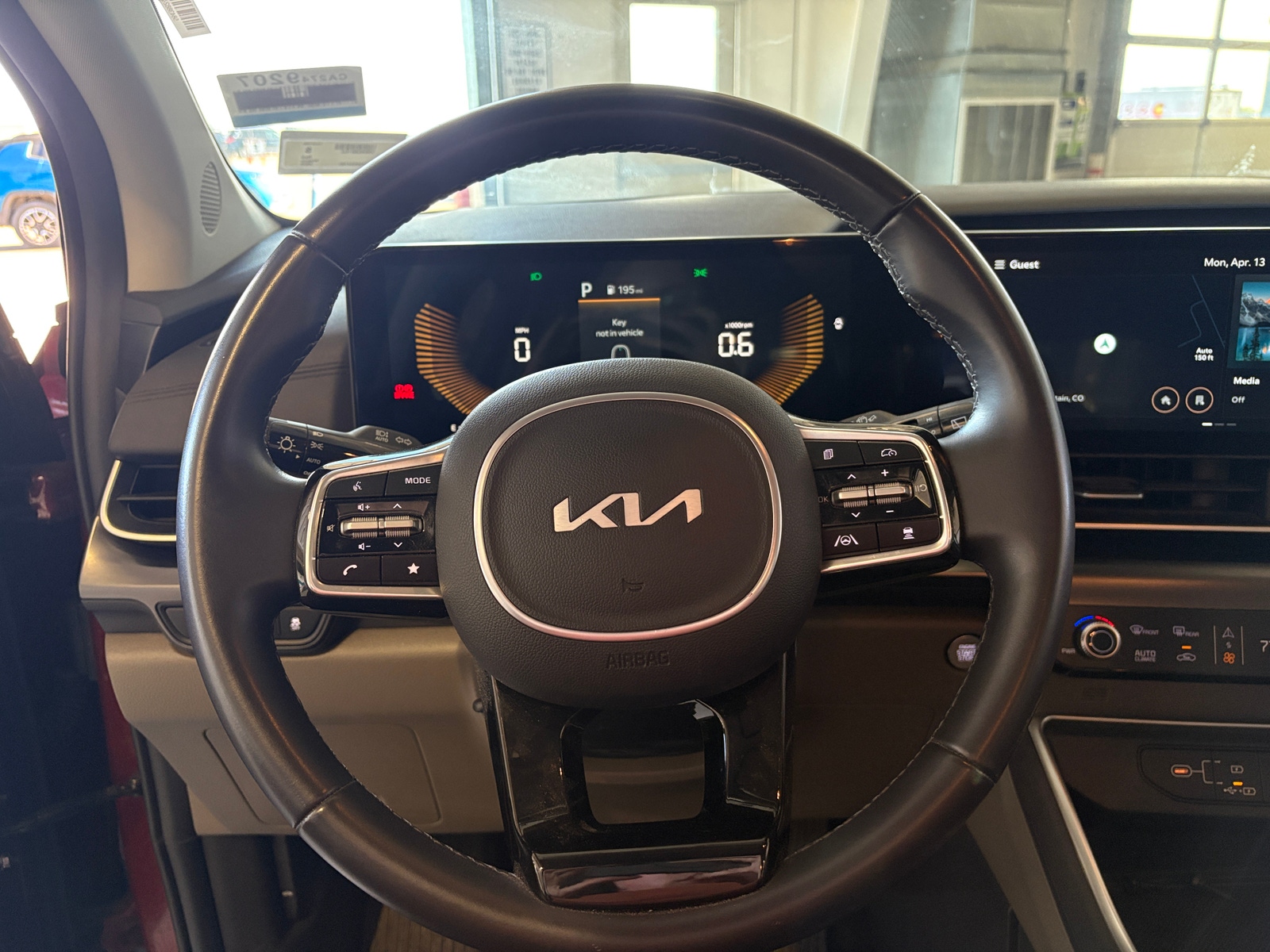 Thumbnail: 2025 Kia Carnival - 4