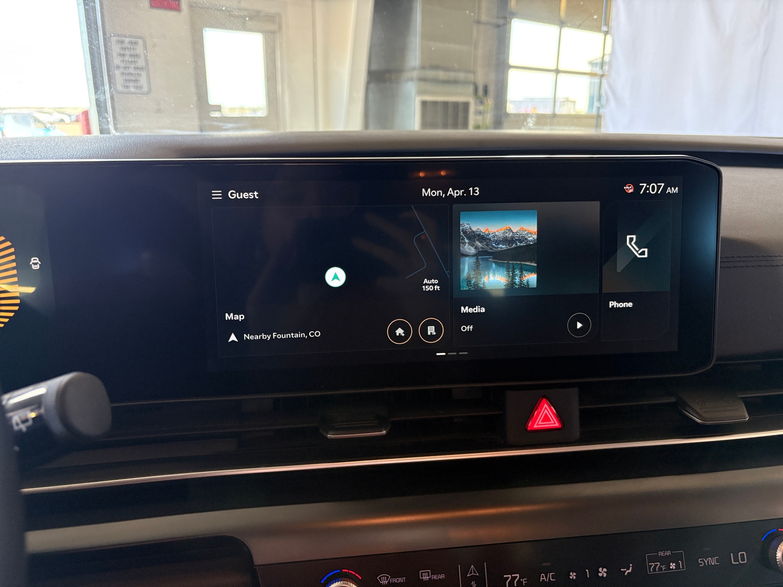 Thumbnail: 2025 Kia Carnival - 3