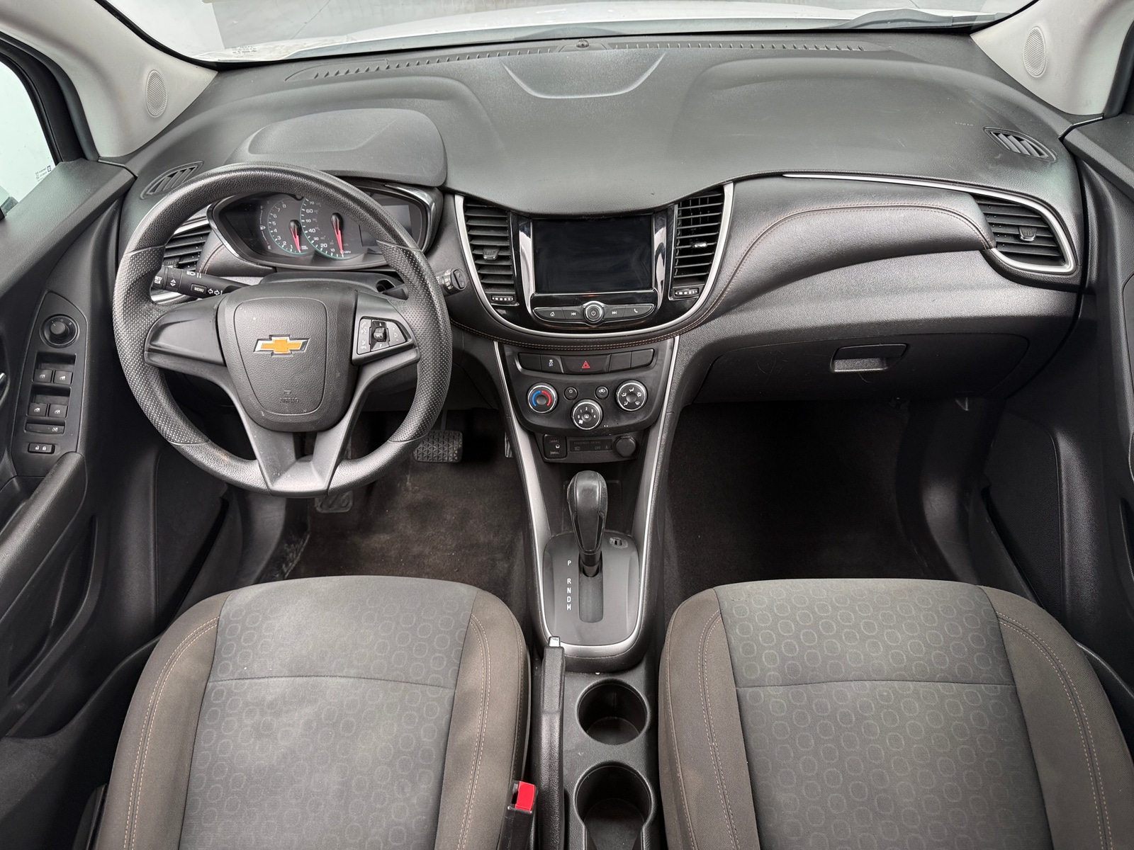 Thumbnail: 2018 Chevrolet Trax - 3