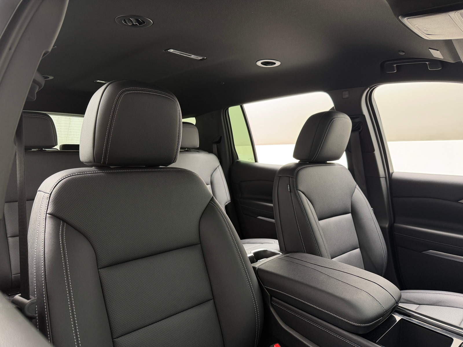 Thumbnail: 2026 Chevrolet Traverse - 2