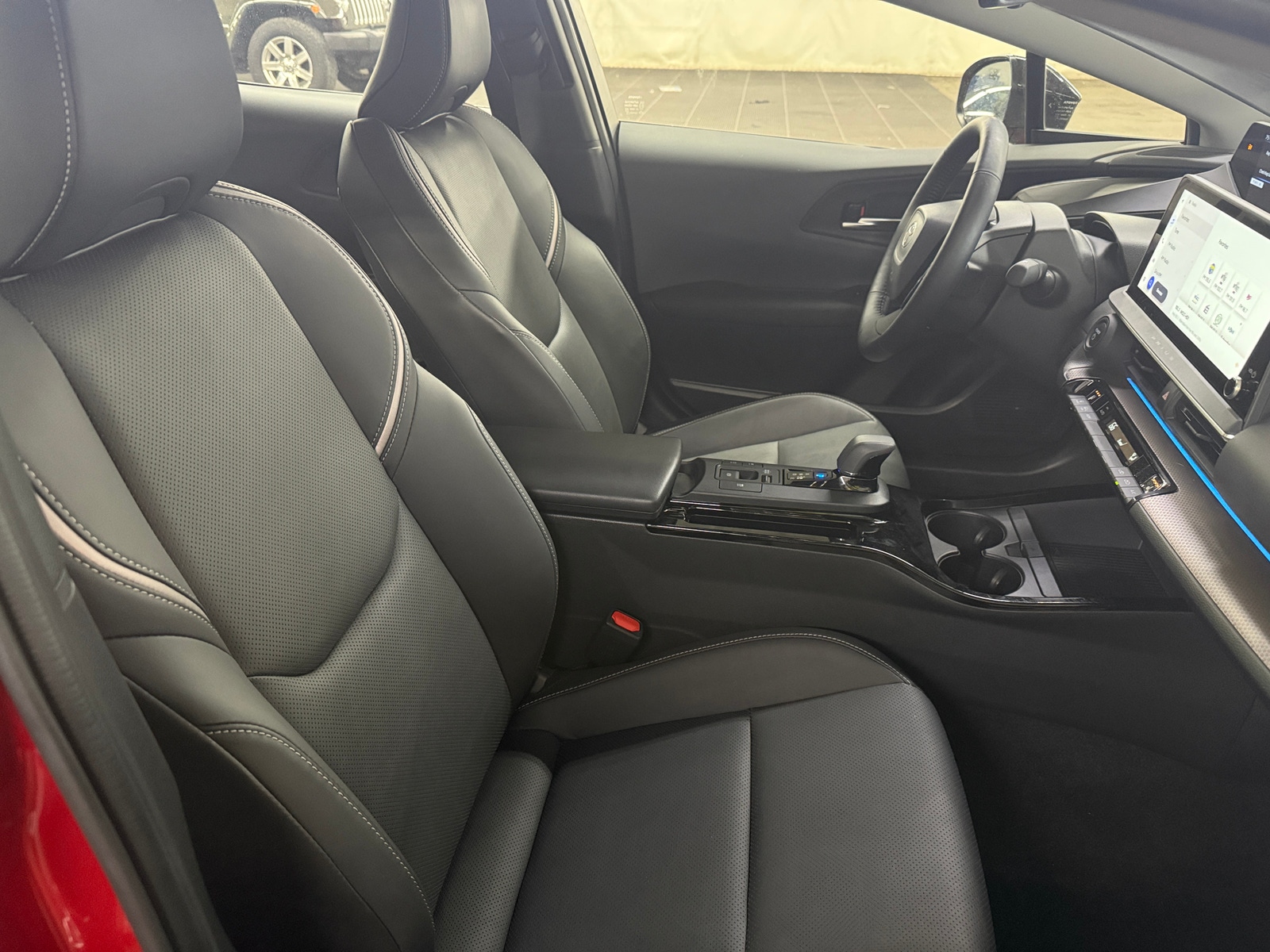 Thumbnail: 2024 Toyota Prius - 2