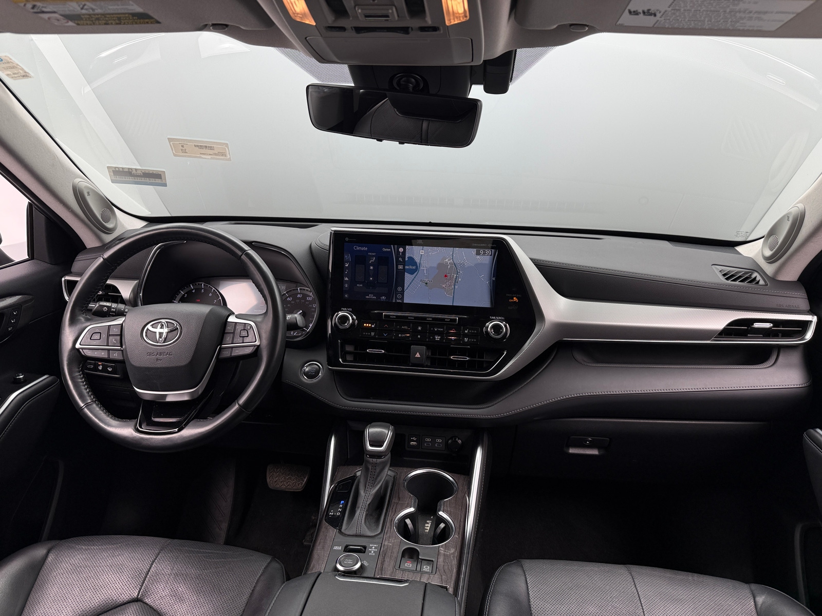 Thumbnail: 2022 Toyota Highlander - 2