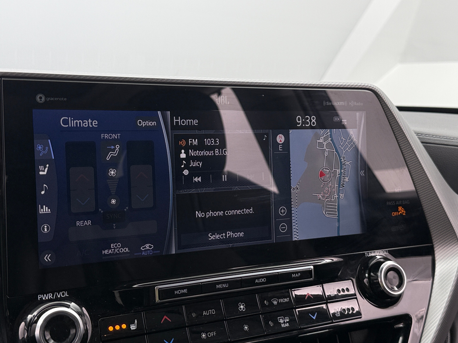 Thumbnail: 2022 Toyota Highlander - 3