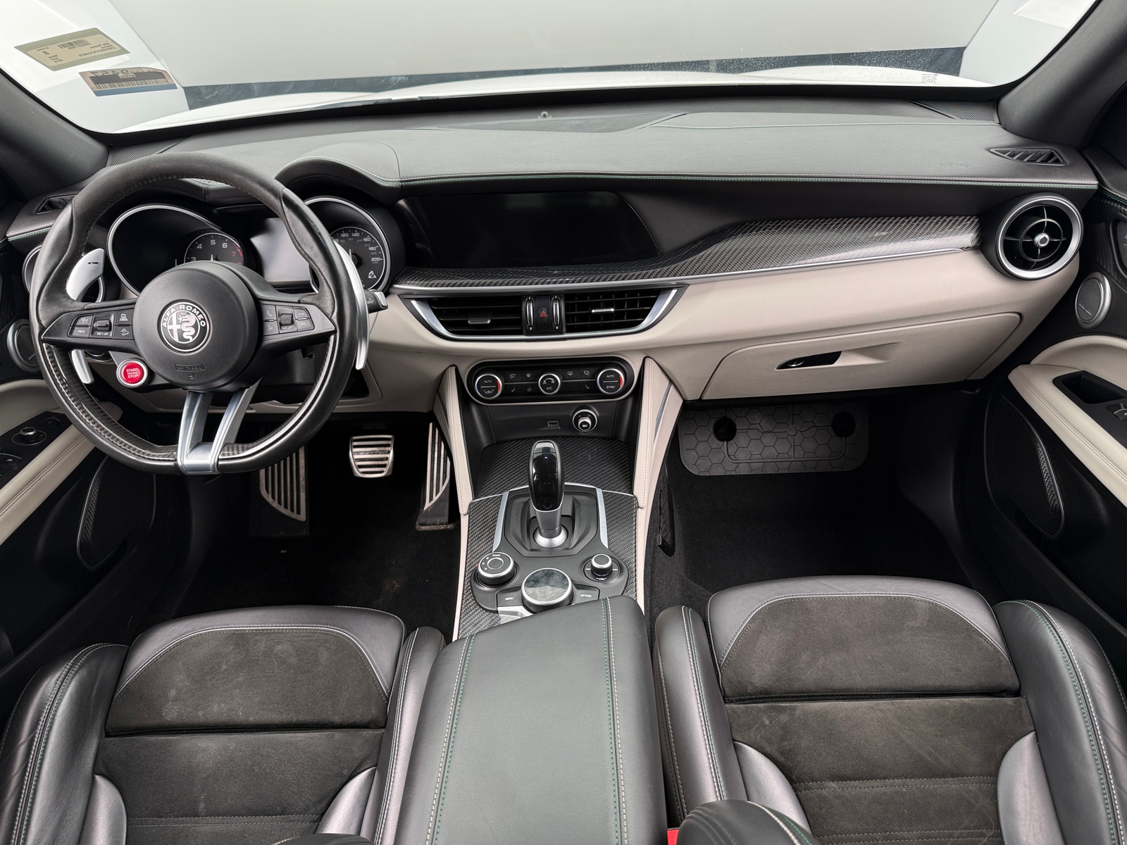 Thumbnail: 2019 Alfa Romeo Stelvio - 2