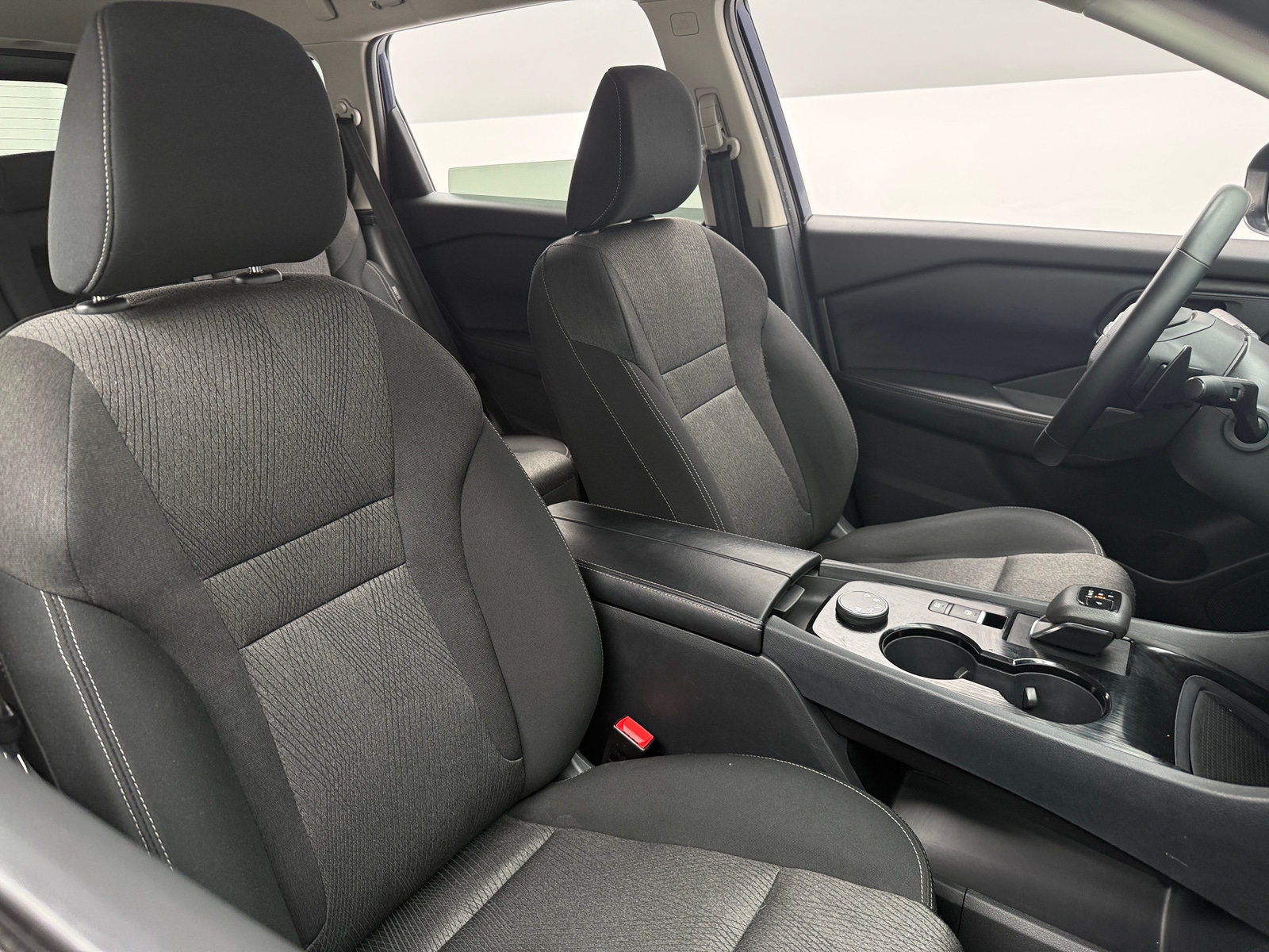 Thumbnail: 2025 Nissan Rogue - 2