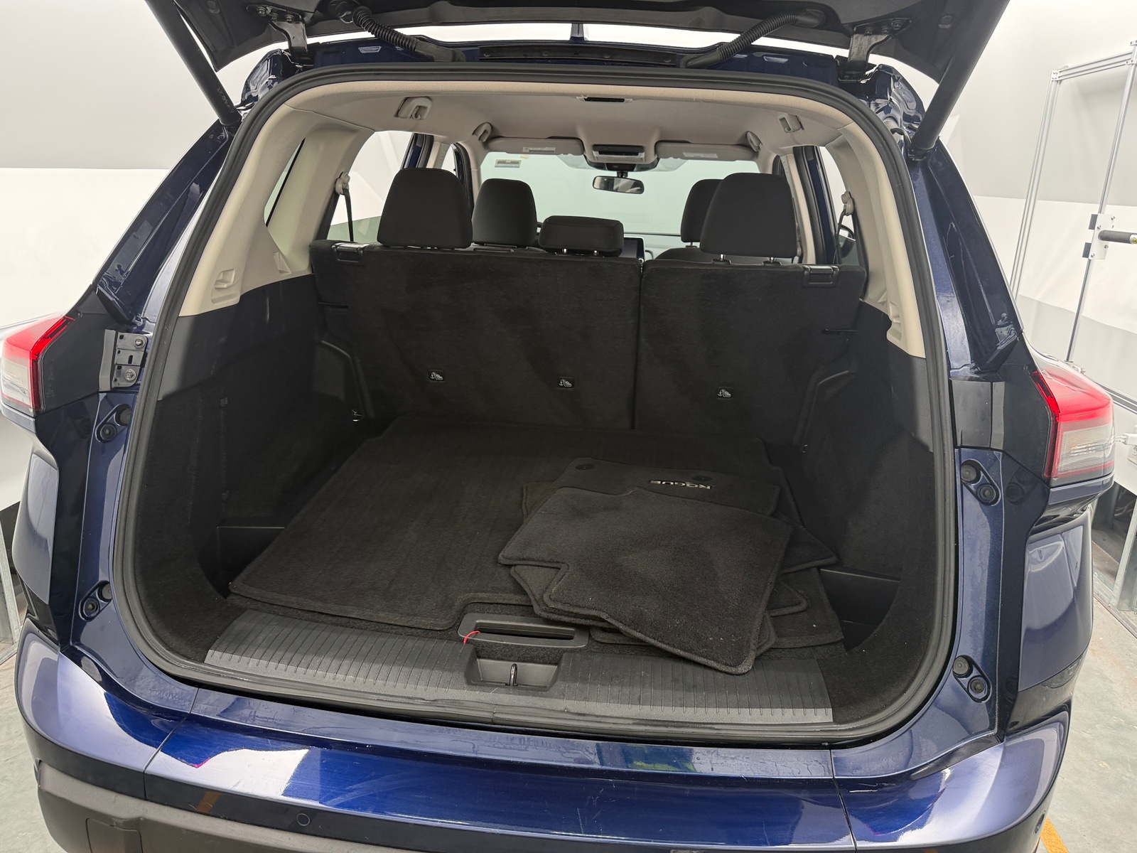 Thumbnail: 2025 Nissan Rogue - 7