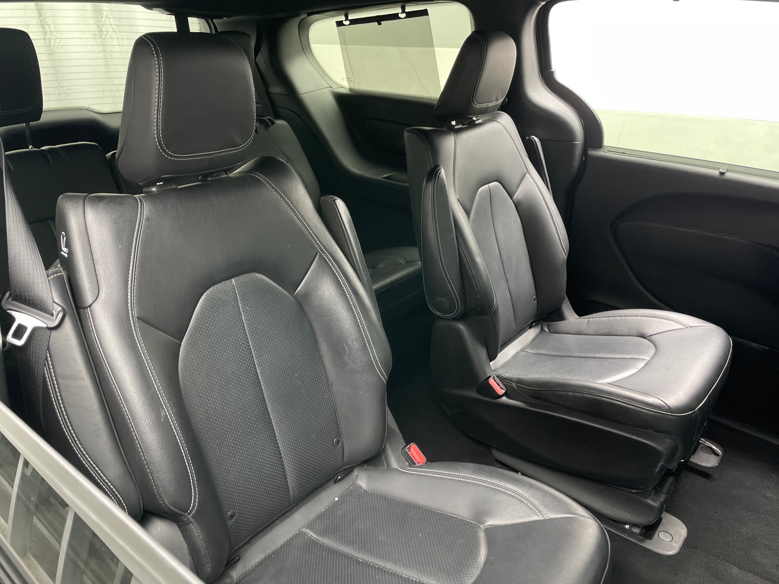 Thumbnail: 2019 Chrysler Pacifica - 5