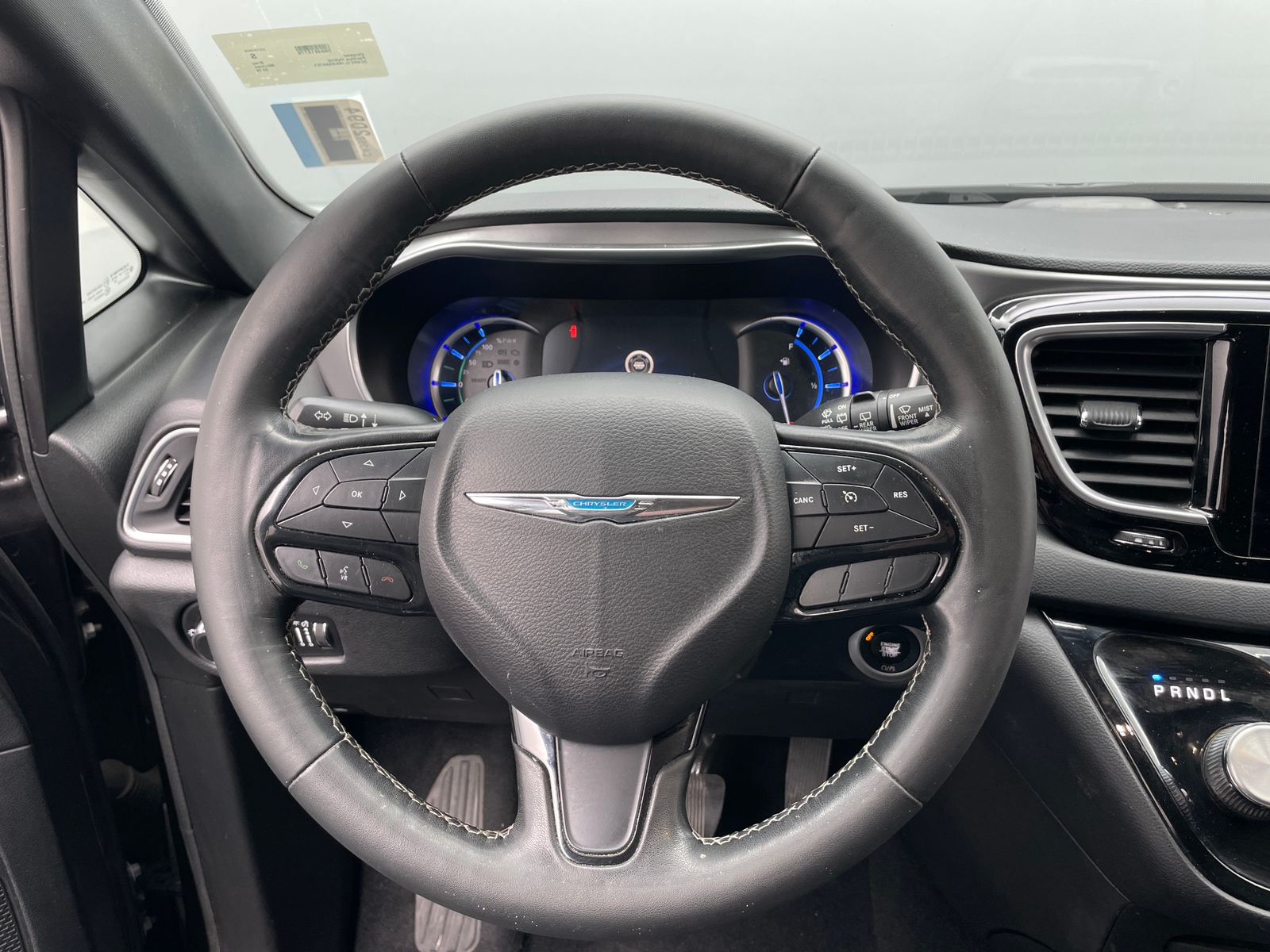 Thumbnail: 2019 Chrysler Pacifica - 4