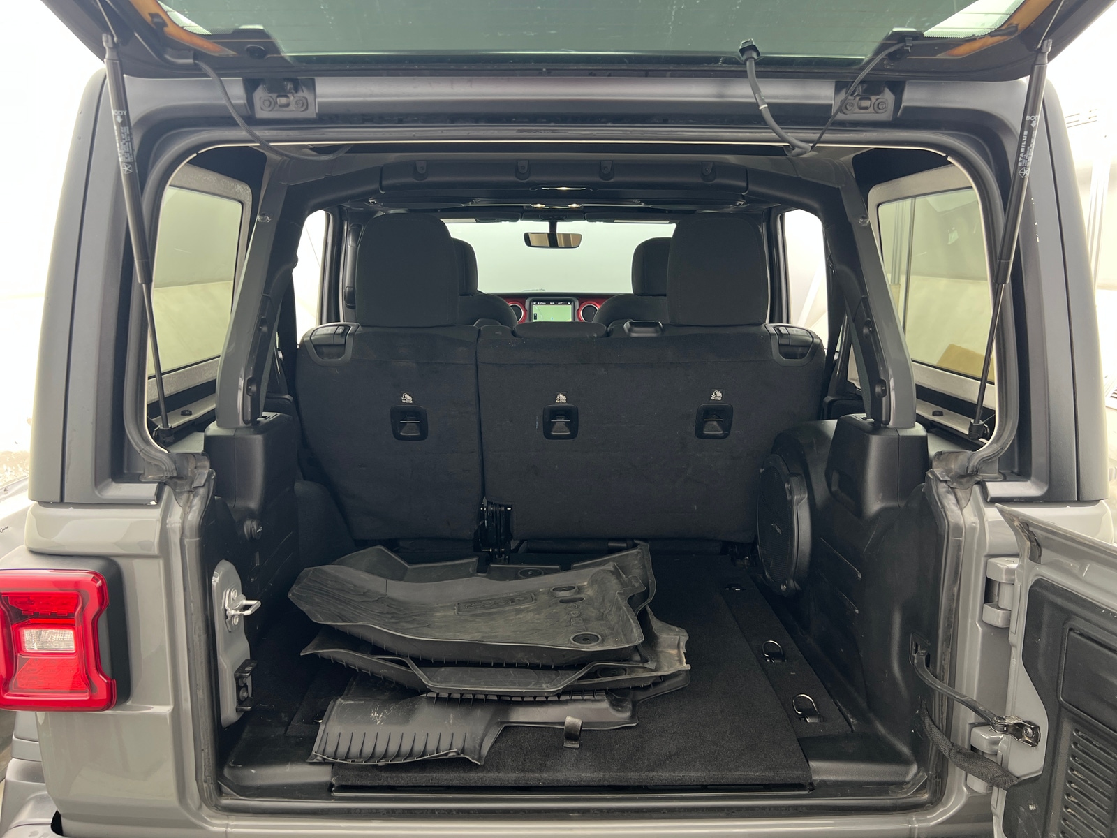 Thumbnail: 2021 Jeep Wrangler - 7