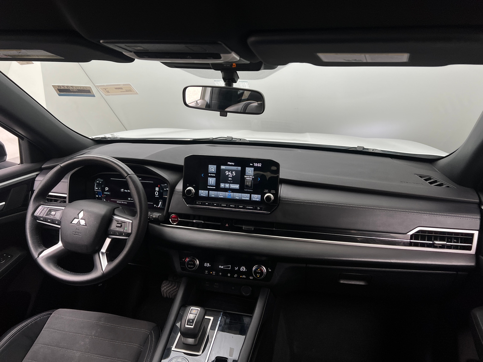 Thumbnail: 2023 Mitsubishi Outlander - 2