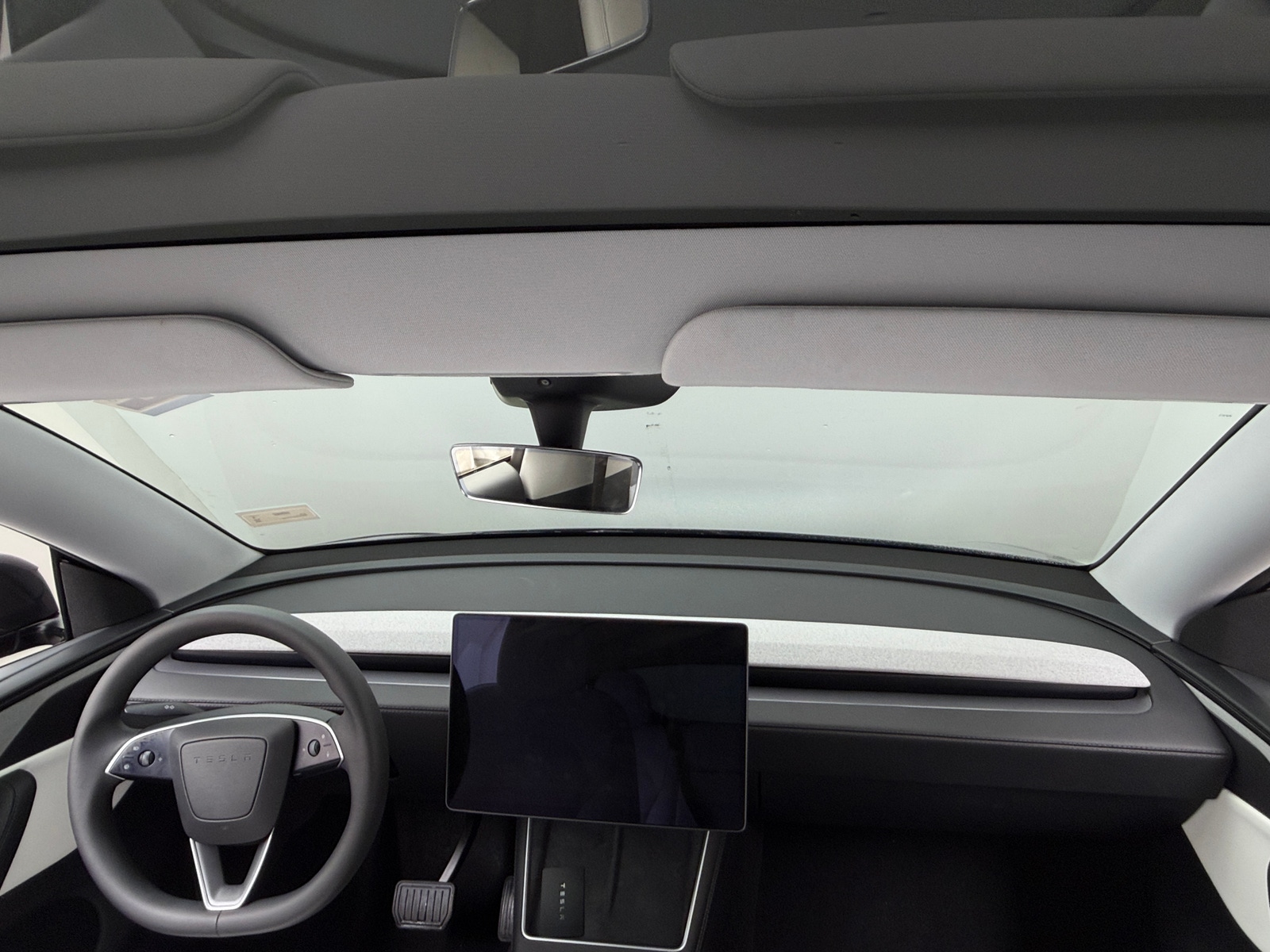 Thumbnail: 2026 Tesla Model Y - 2