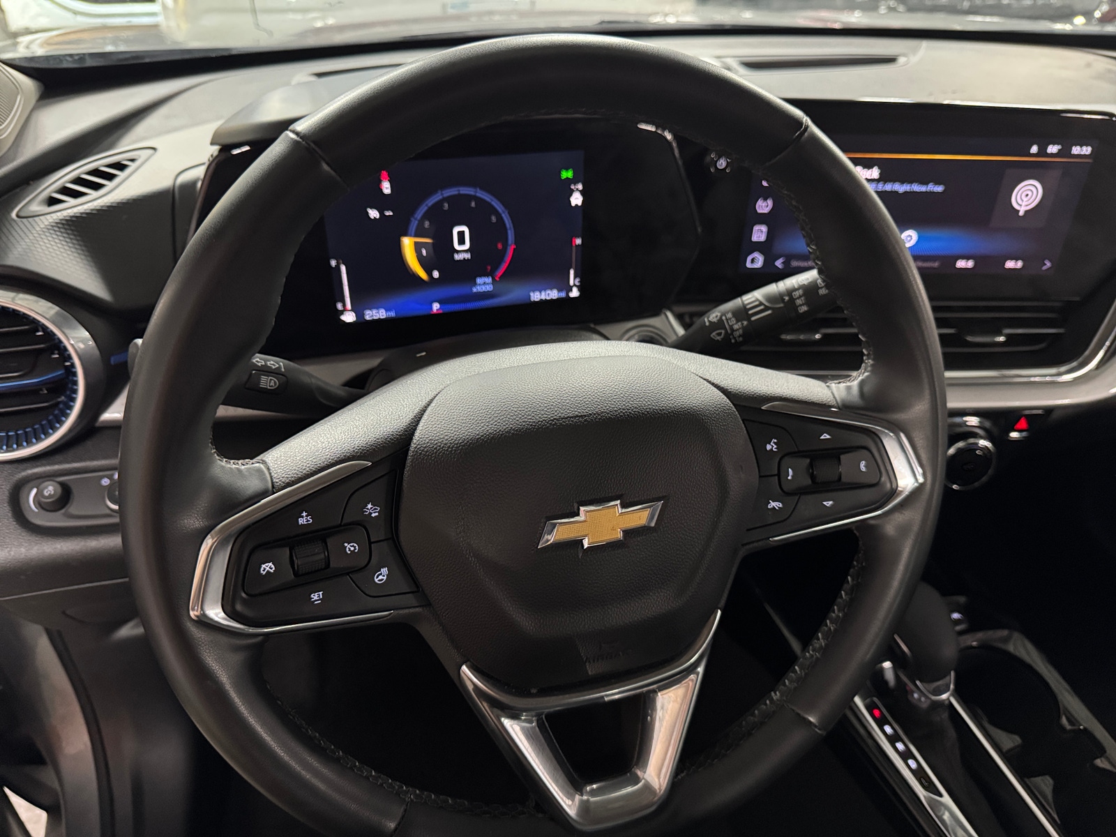 Thumbnail: 2025 Chevrolet Trax - 5